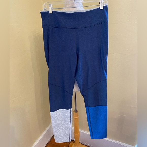 BUNDLE 3 pairs of OV Warmup 7/8 leggings - Picture 8 of 11